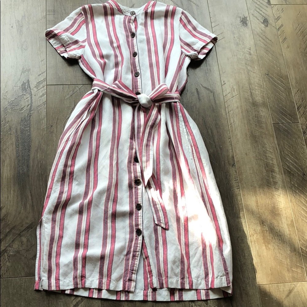 LOFT Linen Dress - Picture 2 of 6